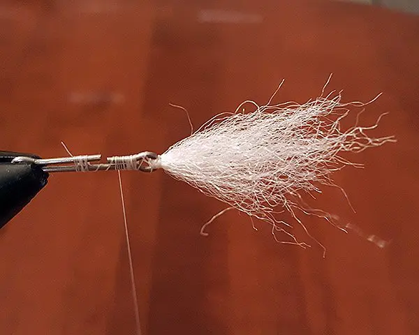 tying articulated streamer tails 4