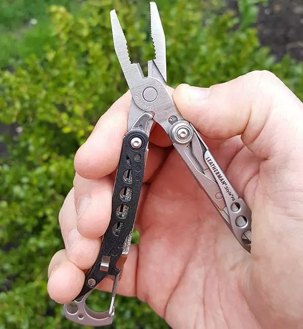 Leatherman Style PS, The Travelers Multi Tool.